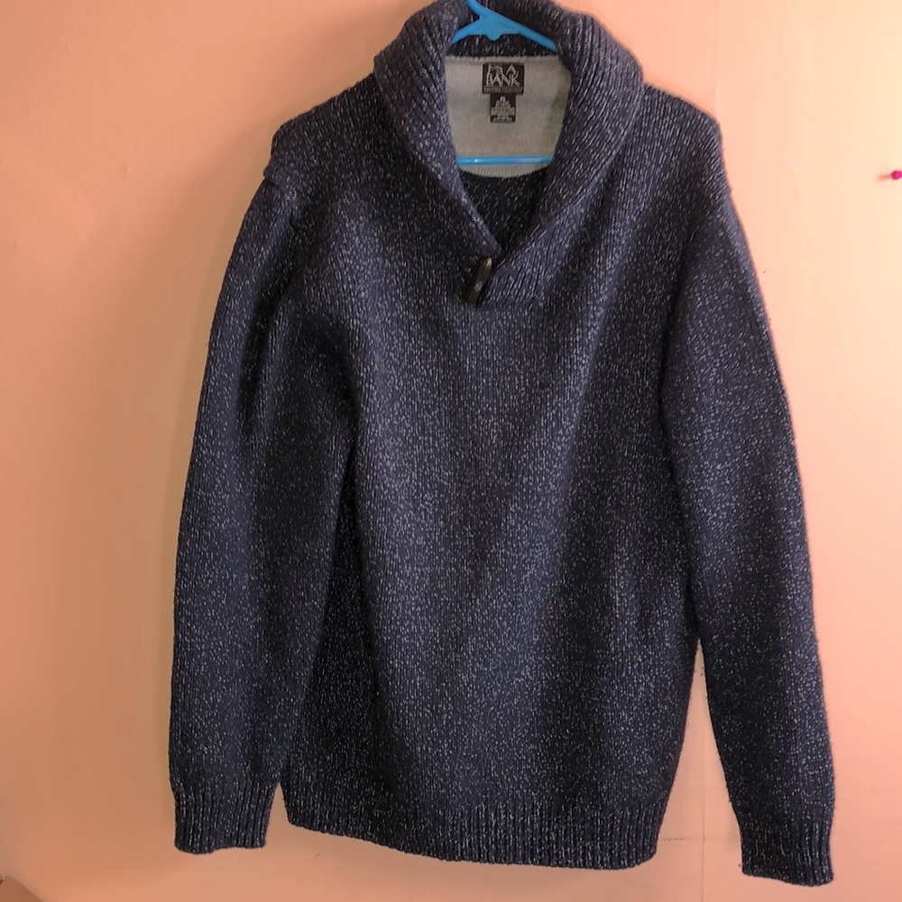 Jos. A Bank men’s pullover wool sweater.